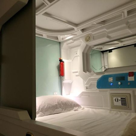 Oh My Pods Singapura Exterior foto